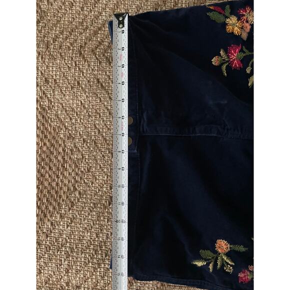 Mossimo Supply Co corduroy mini skirt with embroidery detail SZ 10 - Picture 5 of 7